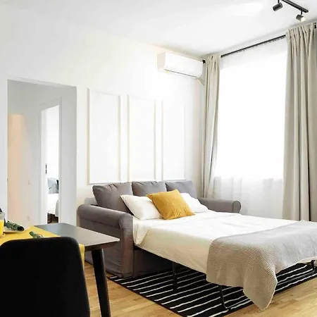 Sunny 2br Flat - Location - Netflix + Balcony Bukarest