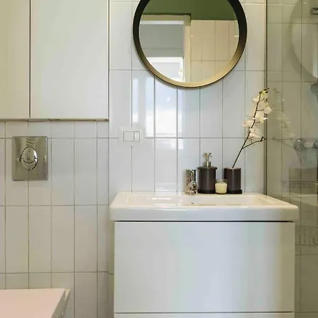 Sunny 2br Flat - Location - Netflix + Balcony Bucharest