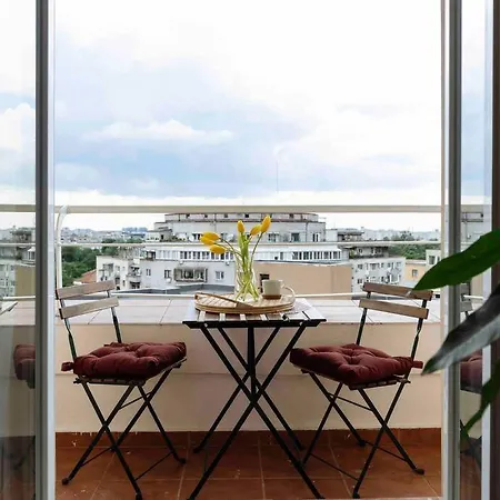 Sunny 2br Flat - Location - Netflix + Balcony * Bukarest