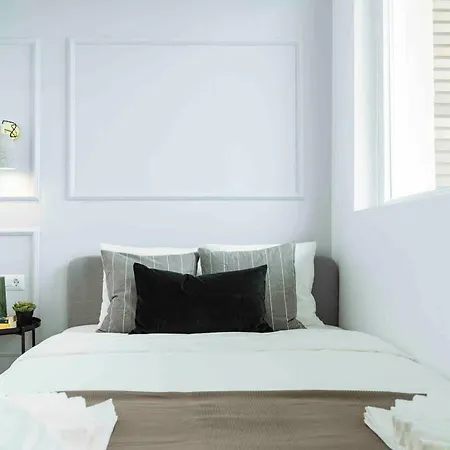 Sunny 2br Flat - Location - Netflix + Balcony Bucharest