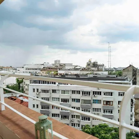 Sunny 2br Flat - Location - Netflix + Balcony * Bukarest